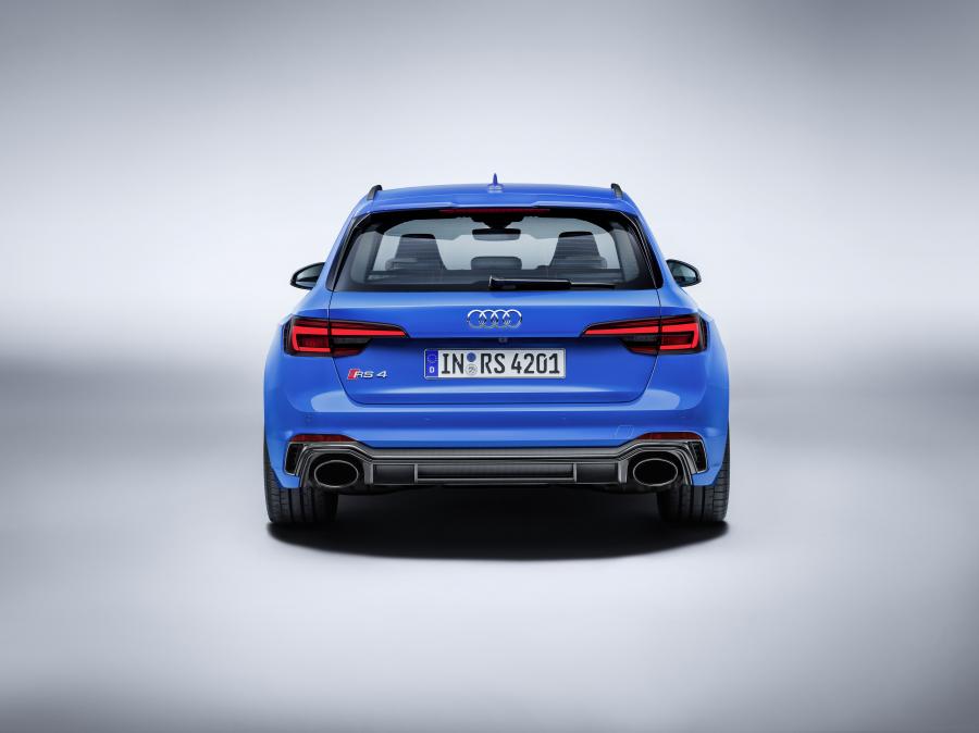  Audi RS4 Avant (B9) 2017 года  (WW) (фото 2 из 57)